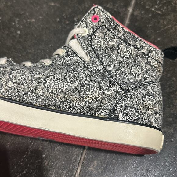 VANS Sydney Henna Hi Womens Black Paisley Print Skate Ankle Sneakers Shoes 8.5 - Picture 8 of 12